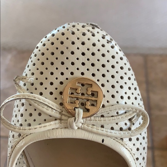 white flats - Picture 5 of 6